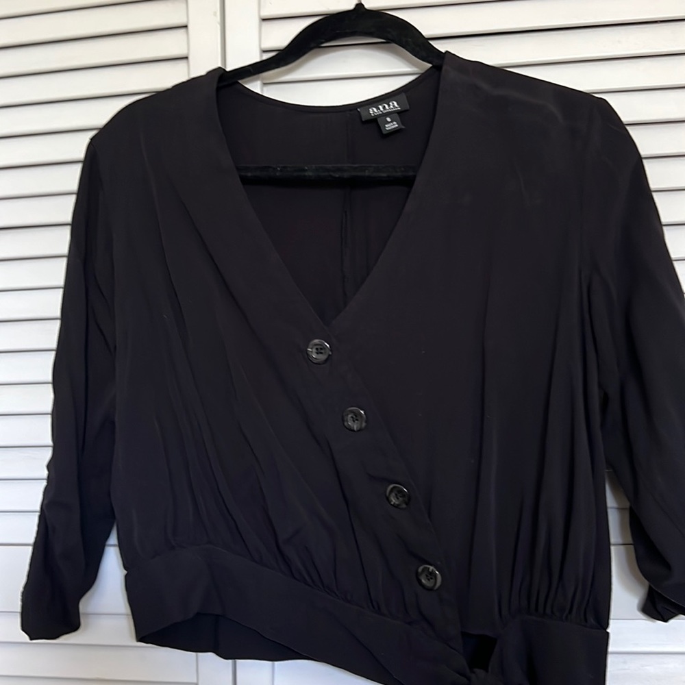 Black cropped blouse